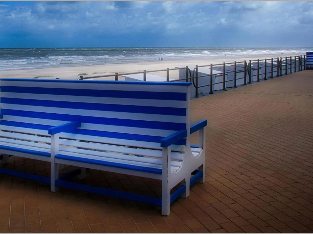 Nice Apartment With Sea-View Middelkerke
